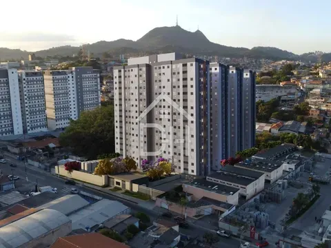 Apartamento em Jardim Jaraguá